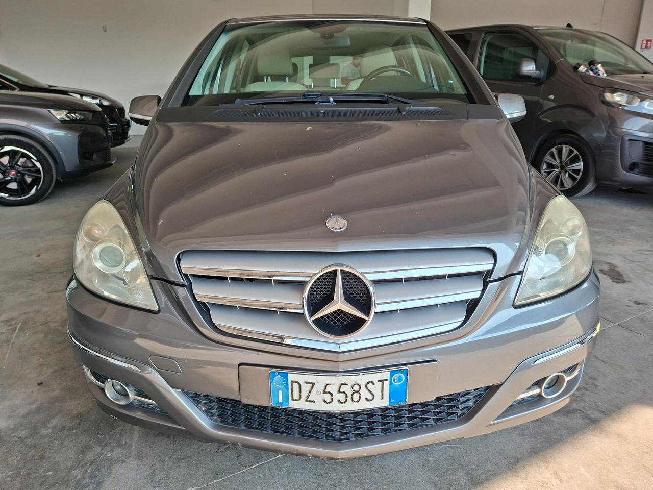 Mercedes-Benz B 200 CAMBIO AUTOMATICO / DA NEOPATENTATI