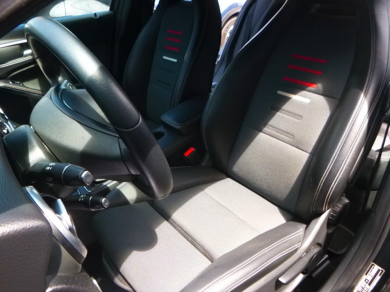 Mercedes-benz A 180 A 180 d Premium
