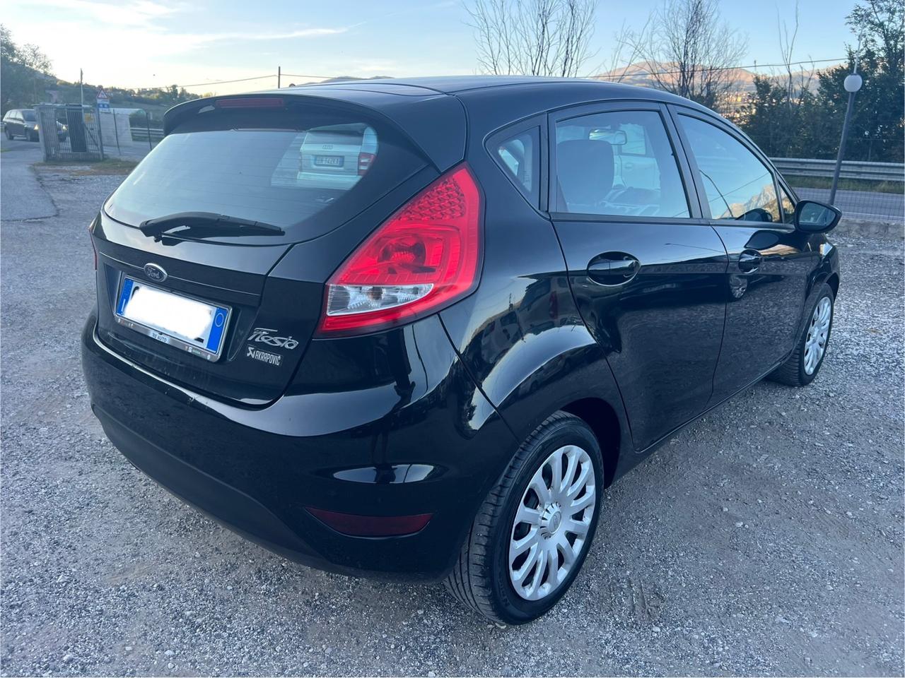 Ford Fiesta 1.4 TDCi 70CV 5 porte Titanium