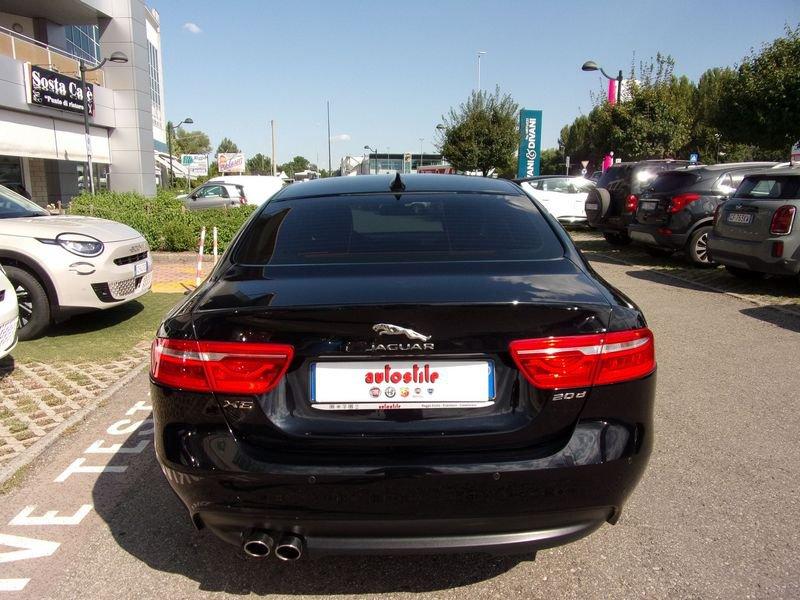 Jaguar XE XE 2.0 D Turbo aut. Prestige Business Edition