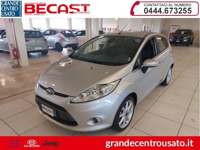 FORD Fiesta 1.4 5 porte Bz.- GPL Titanium UNICO PROPRIETARIO