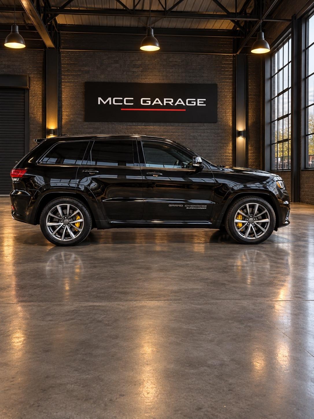 Jeep Grand Cherokee trackhawk 6.2 supercharged