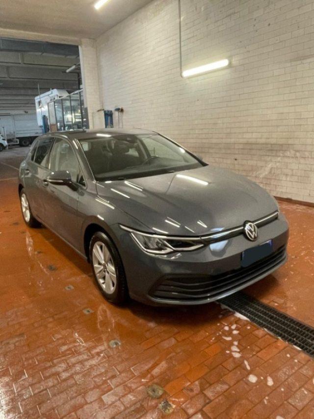 VOLKSWAGEN Golf 1.0 eTSI EVO DSG Life