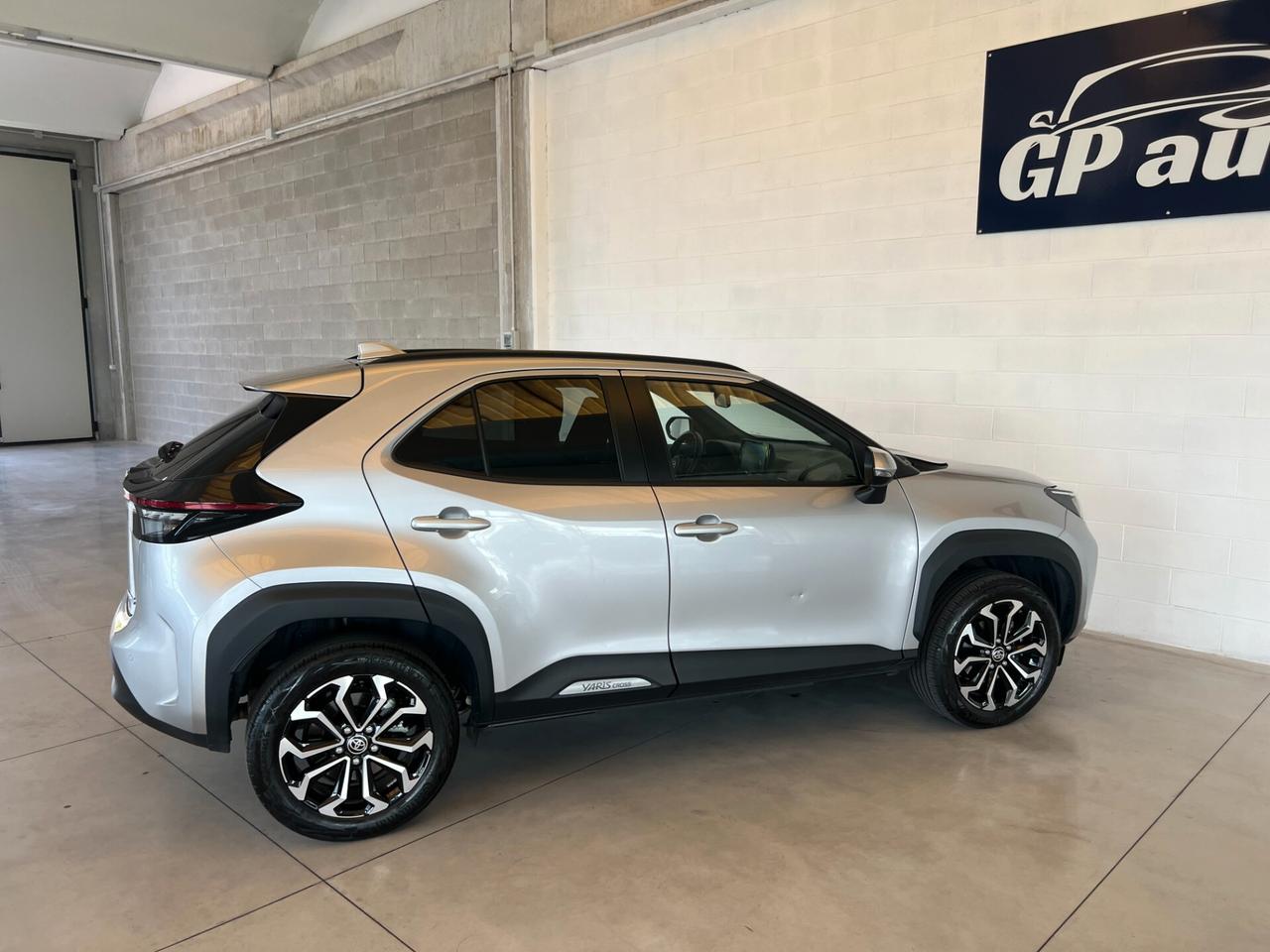 Toyota Yaris Cross 1.5 Hybrid 5p. E-CVT Trend unico proprietario prezzo reale senza finanziamento