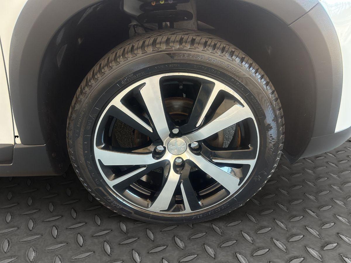 PEUGEOT - 2008 - 1.6 BlueHDi 100 Black Matt
