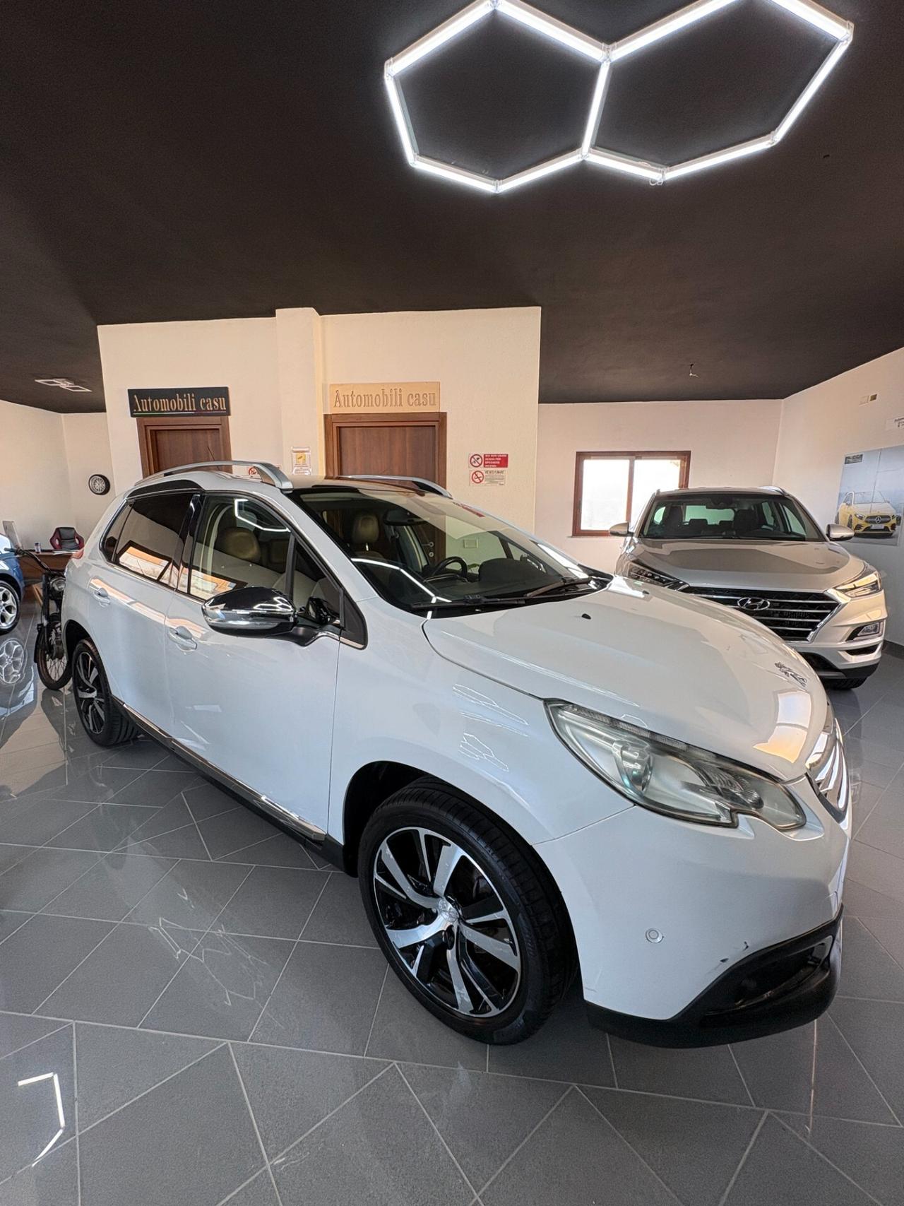 Peugeot 2008 1.6 e-HDi 115 CV Stop&Start Féline
