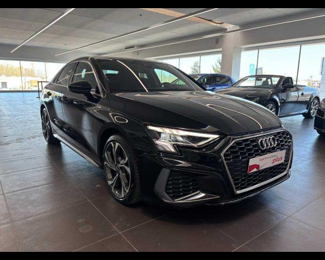 AUDI A3 Sedan 35 TDI S tronic S line edition