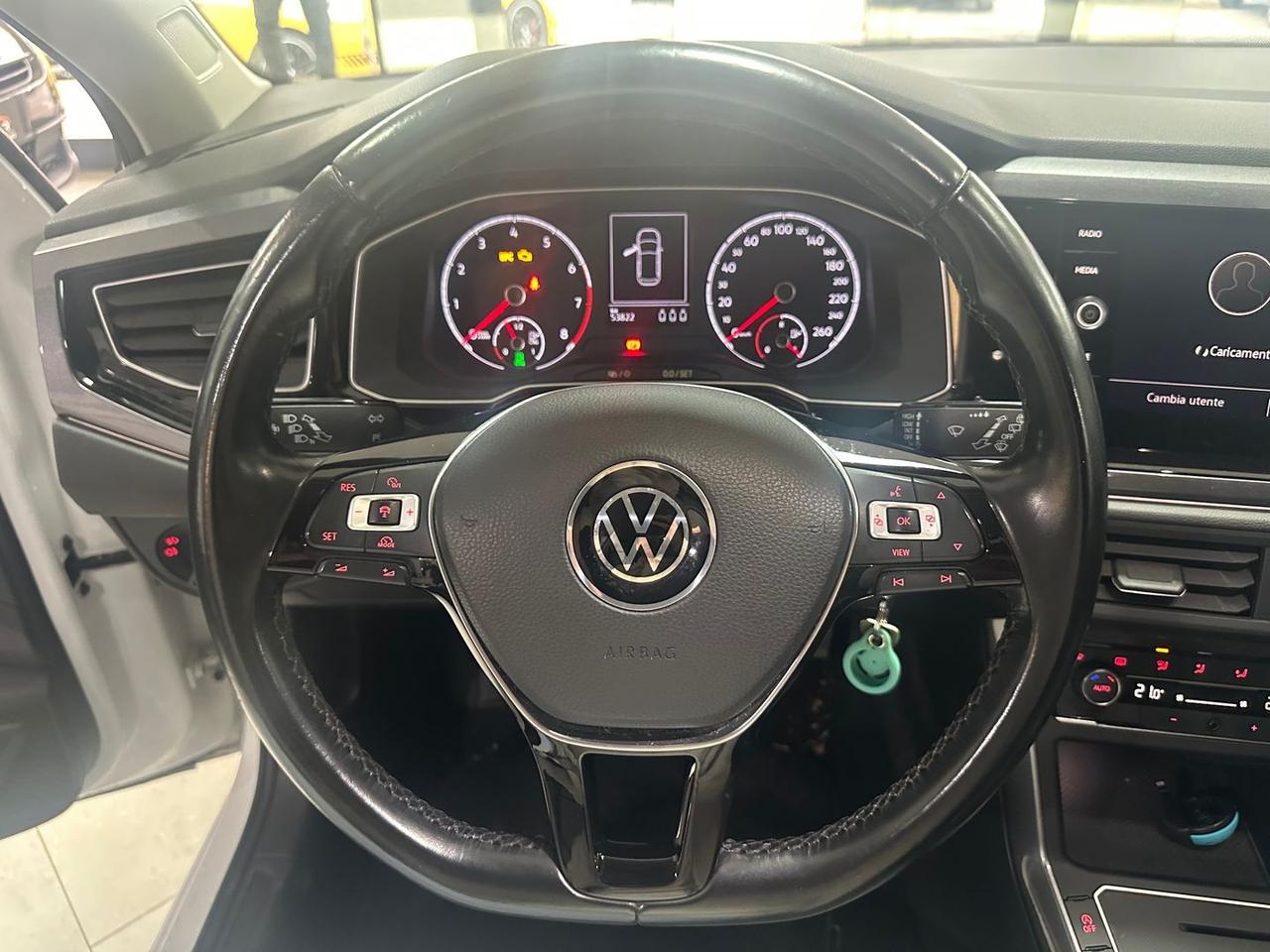 Volkswagen Polo 1.0 TGI Highline METANO KM C #8400