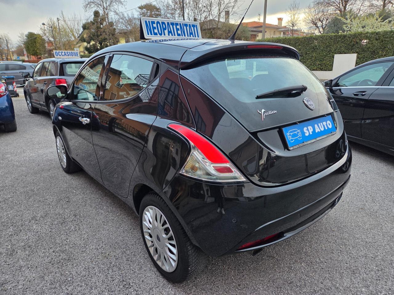 Lancia Ypsilon NEOPATENTATI - 2017