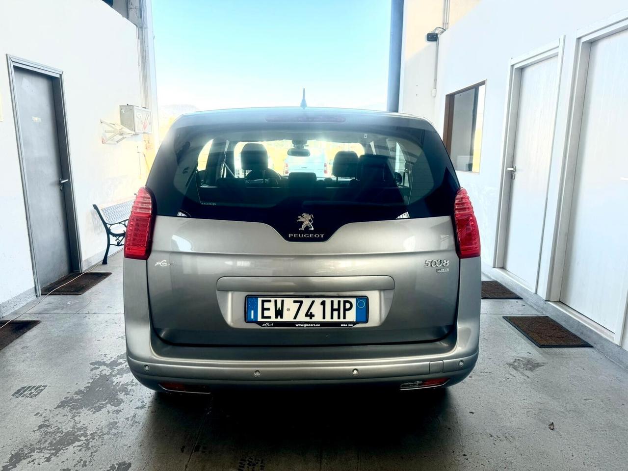 Peugeot 5008 1.6 HDi 115CV Allure 7 Posti