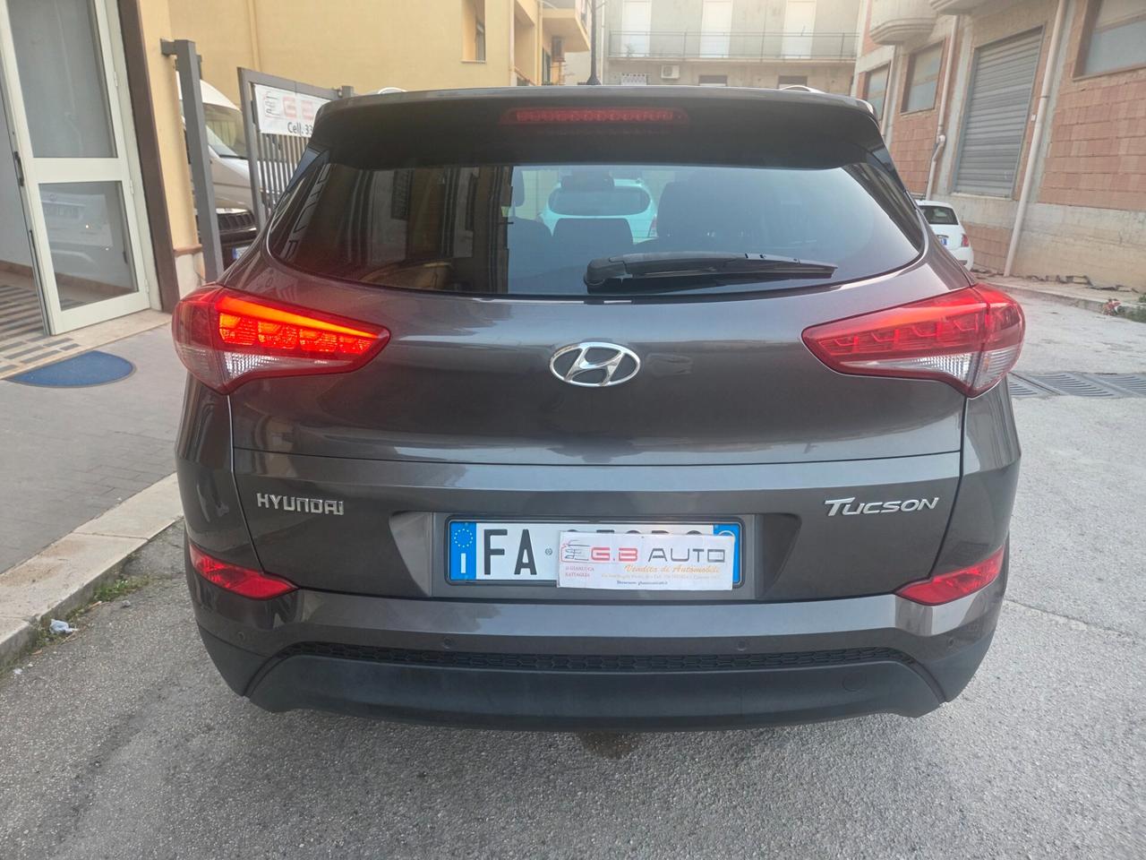 HYUNDAI TUCSON 1.7 CRDI 115 CV ANNO 2015 KMCERTIF