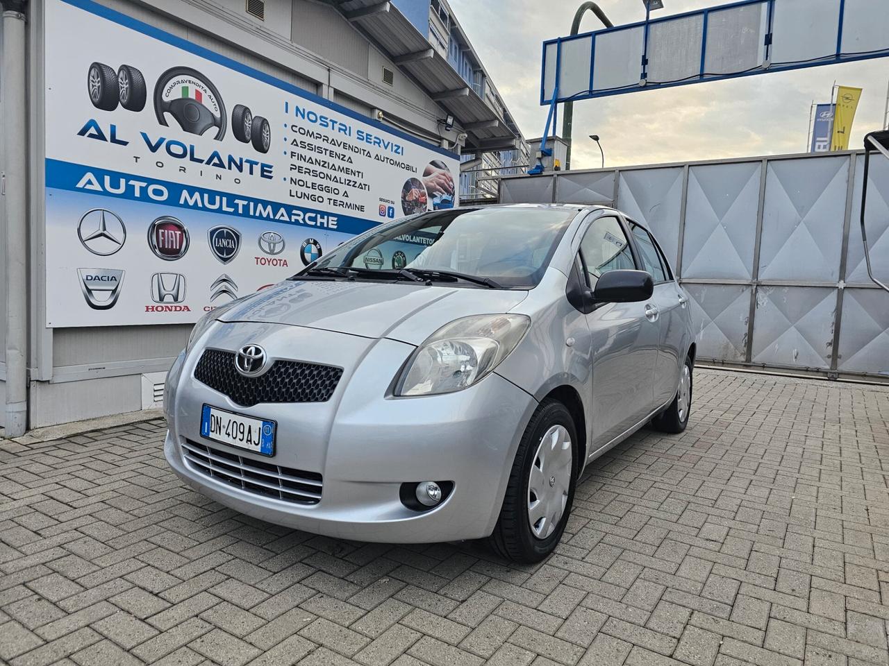 Toyota Yaris 1.3 5 porte Sol