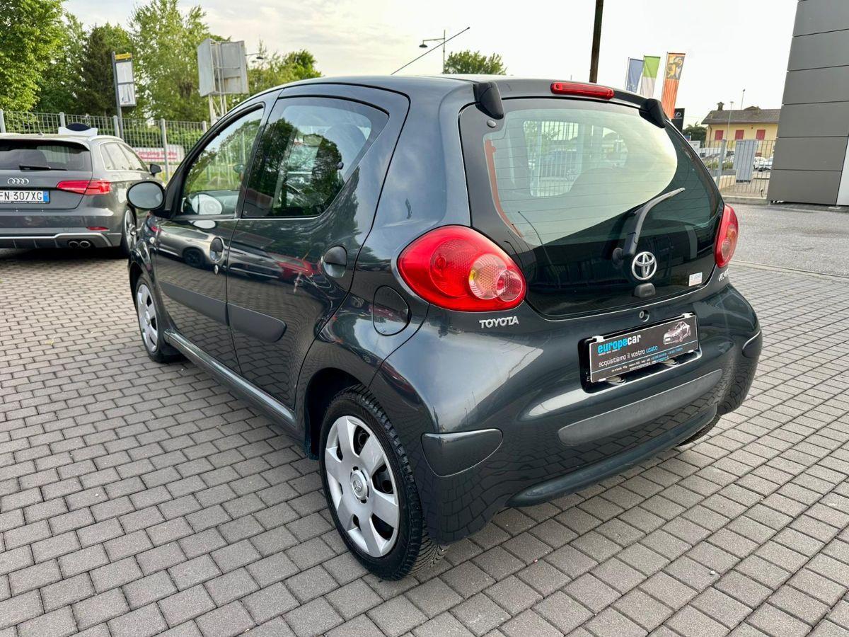 TOYOTA - Aygo - 12V VVT-i 5 porte Now