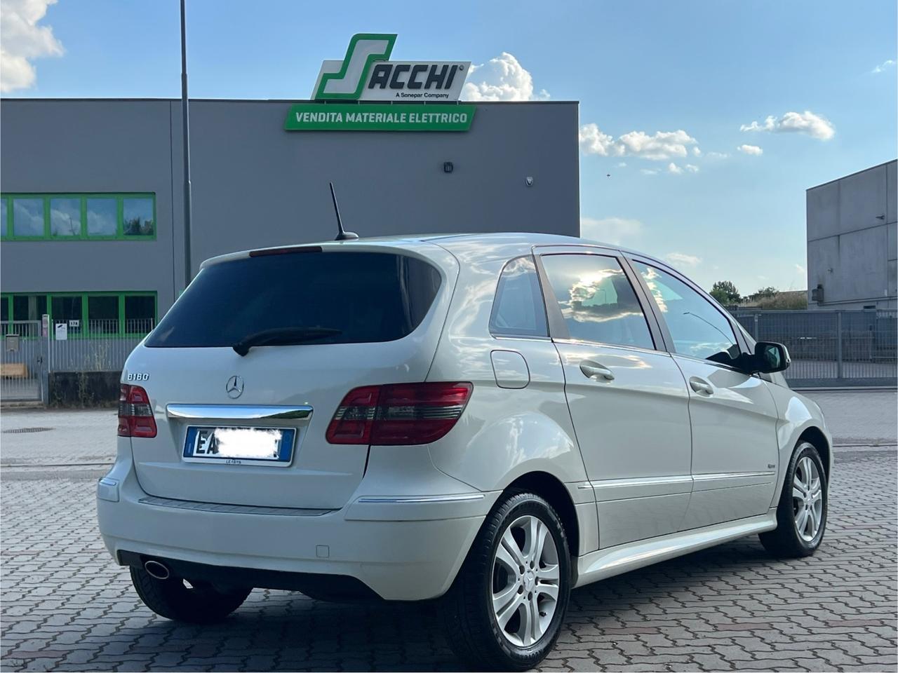 Mercedes-benz B 180 B 180 BlueEFFICIENCY Sport