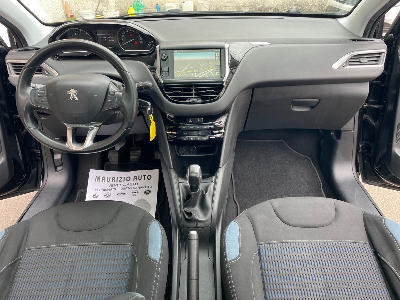 Peugeot 208 1.4 HDi 68 CV 5 porte Allure tetto nav gomme nuove