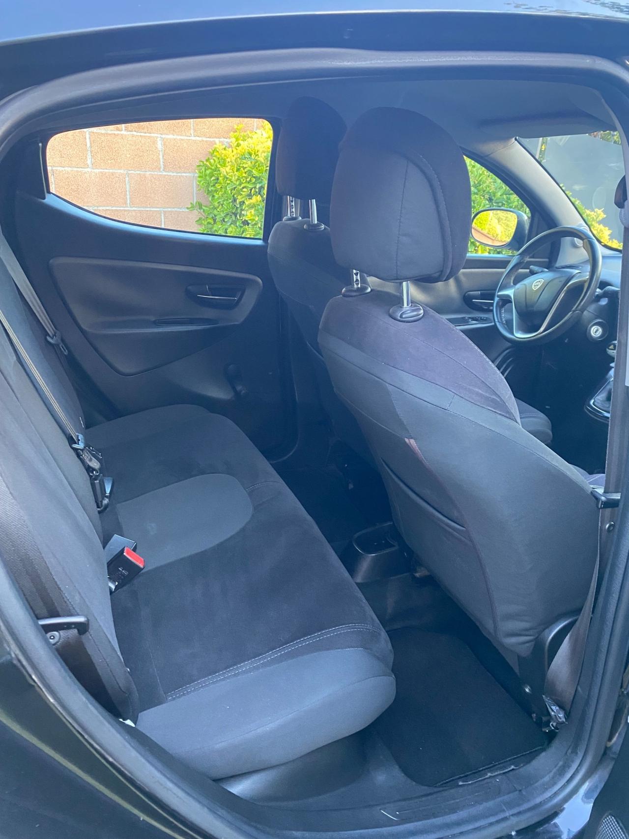 Lancia Ypsilon 1.2 5 porte Platinum COME NUOVA