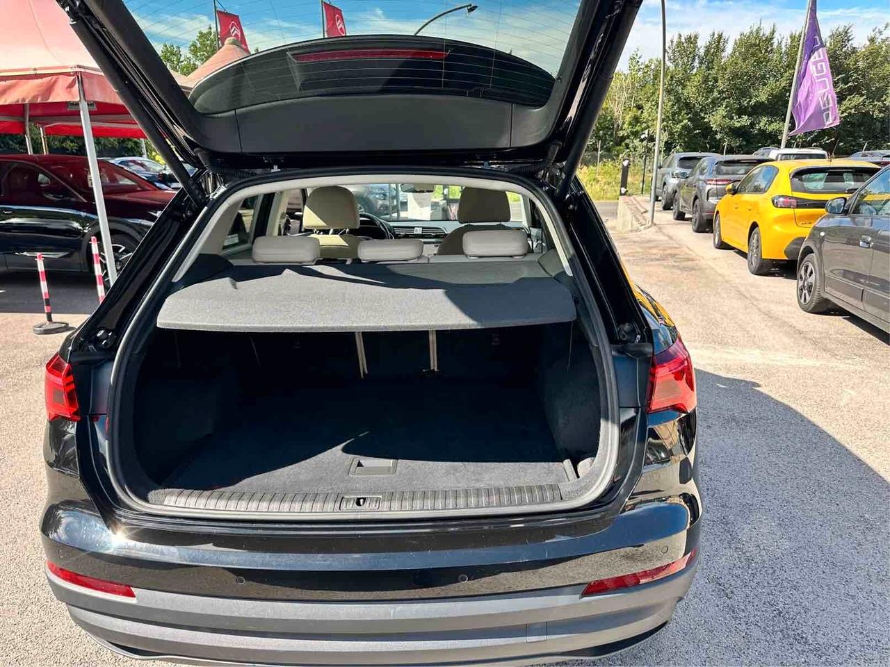 Audi Q3 35 TDI S tronic Business Advanced