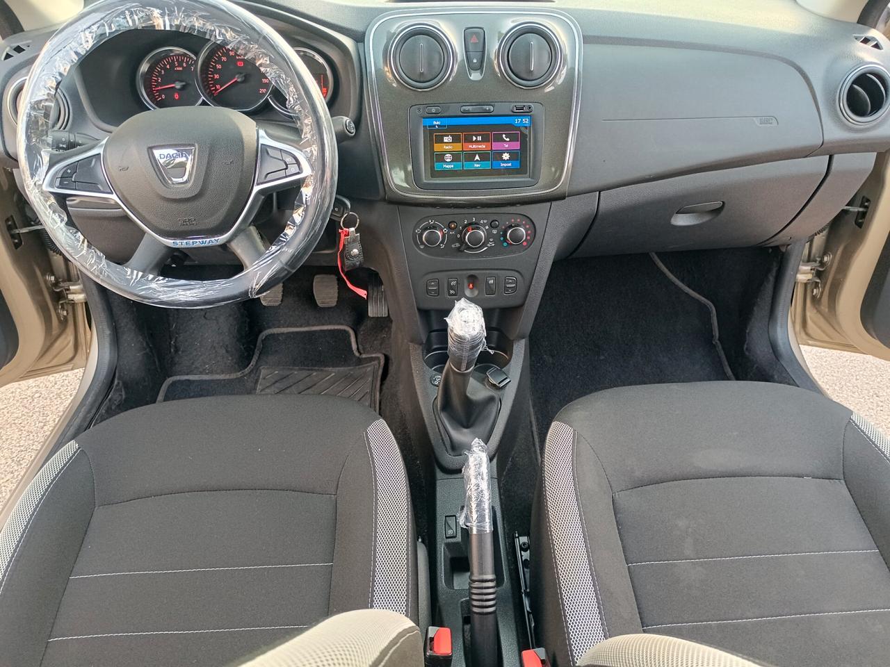 Dacia Sandero Stepway 1.0 TCe 100 CV ECO-G Comfort