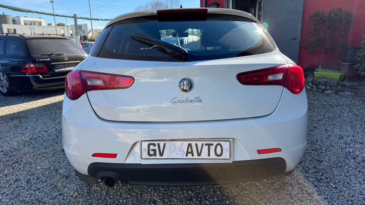Alfa Romeo Giulietta 1.6 JTDm-2 105 CV Distinctive