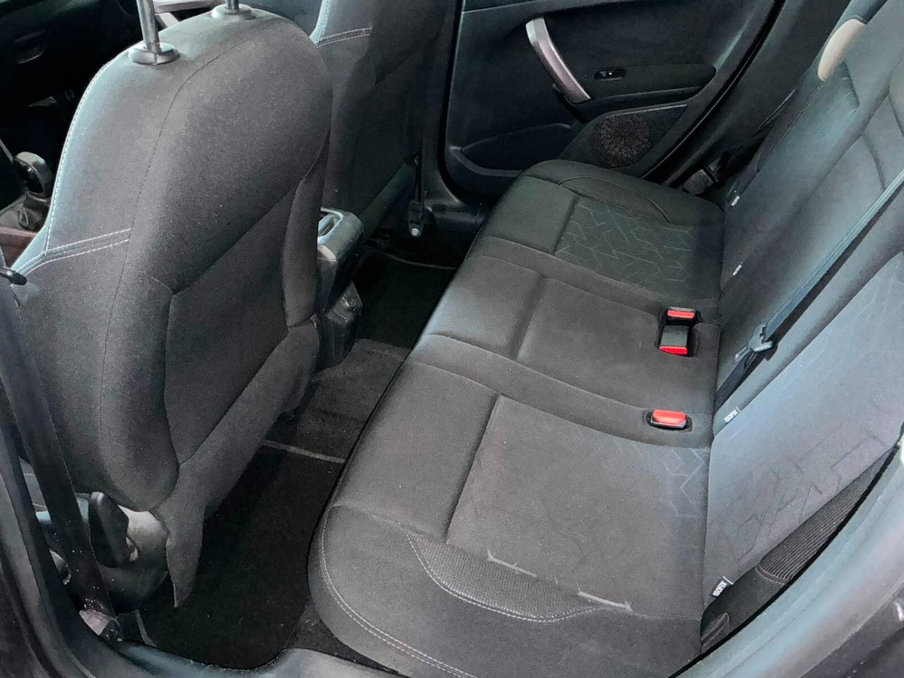 Peugeot 2008 PureTech 82 ETG5 S&S Allure 2015