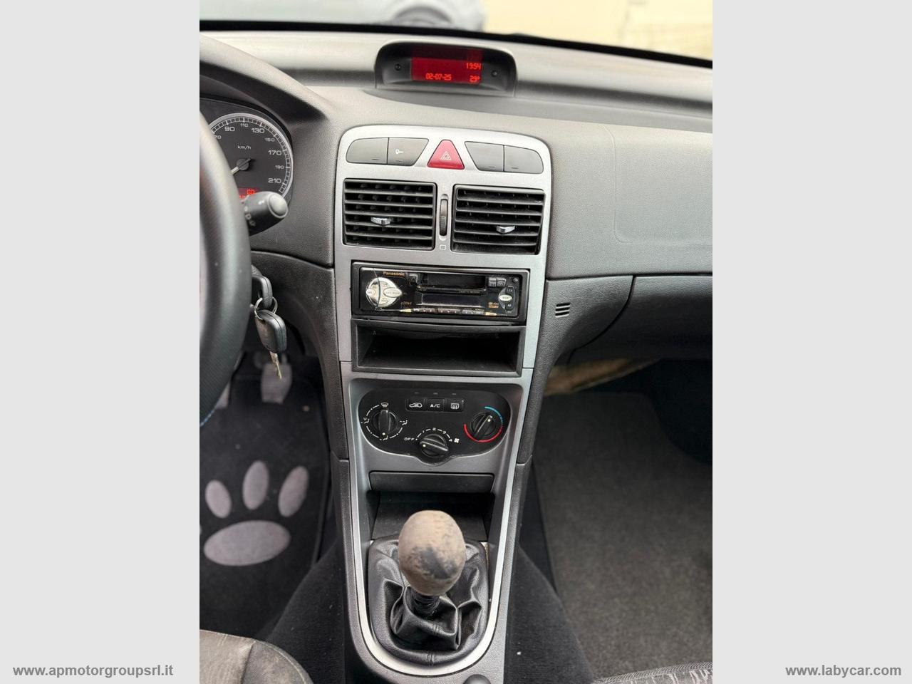 PEUGEOT 307 1.4 5p. XR
