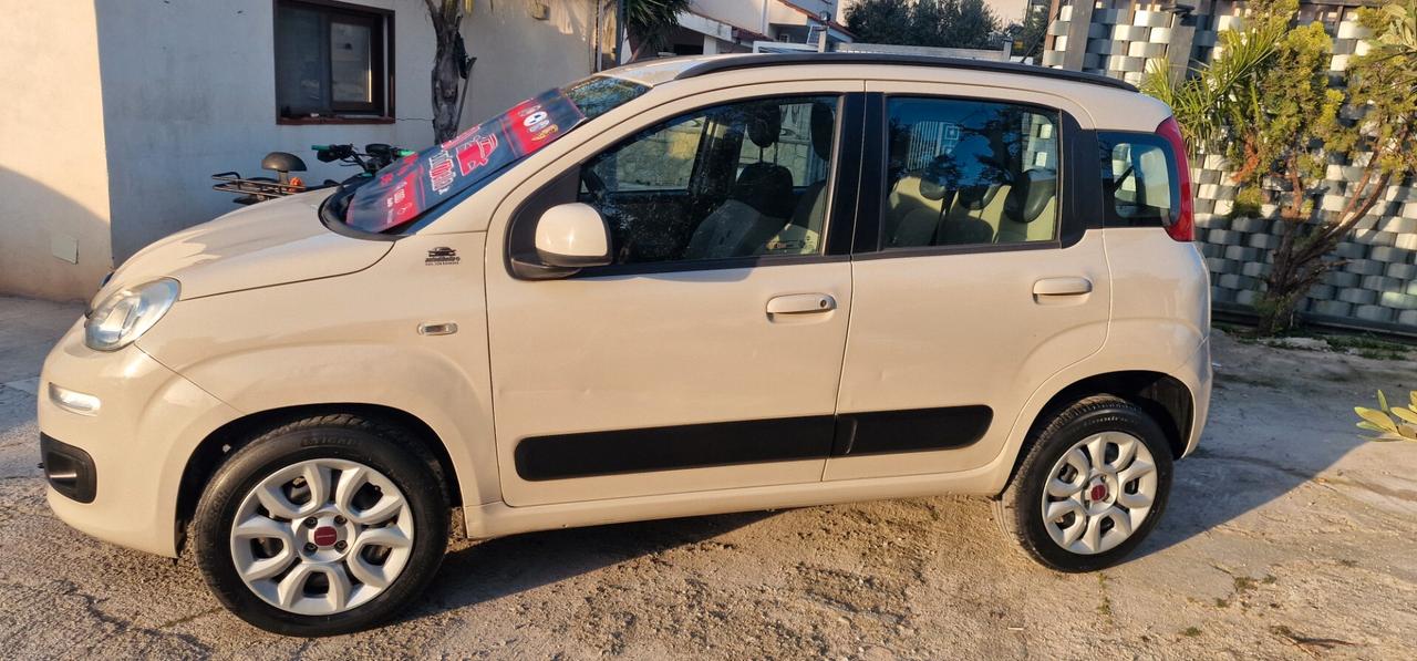 Fiat Panda 0.9 TwinAir Turbo Natural Power Lounge