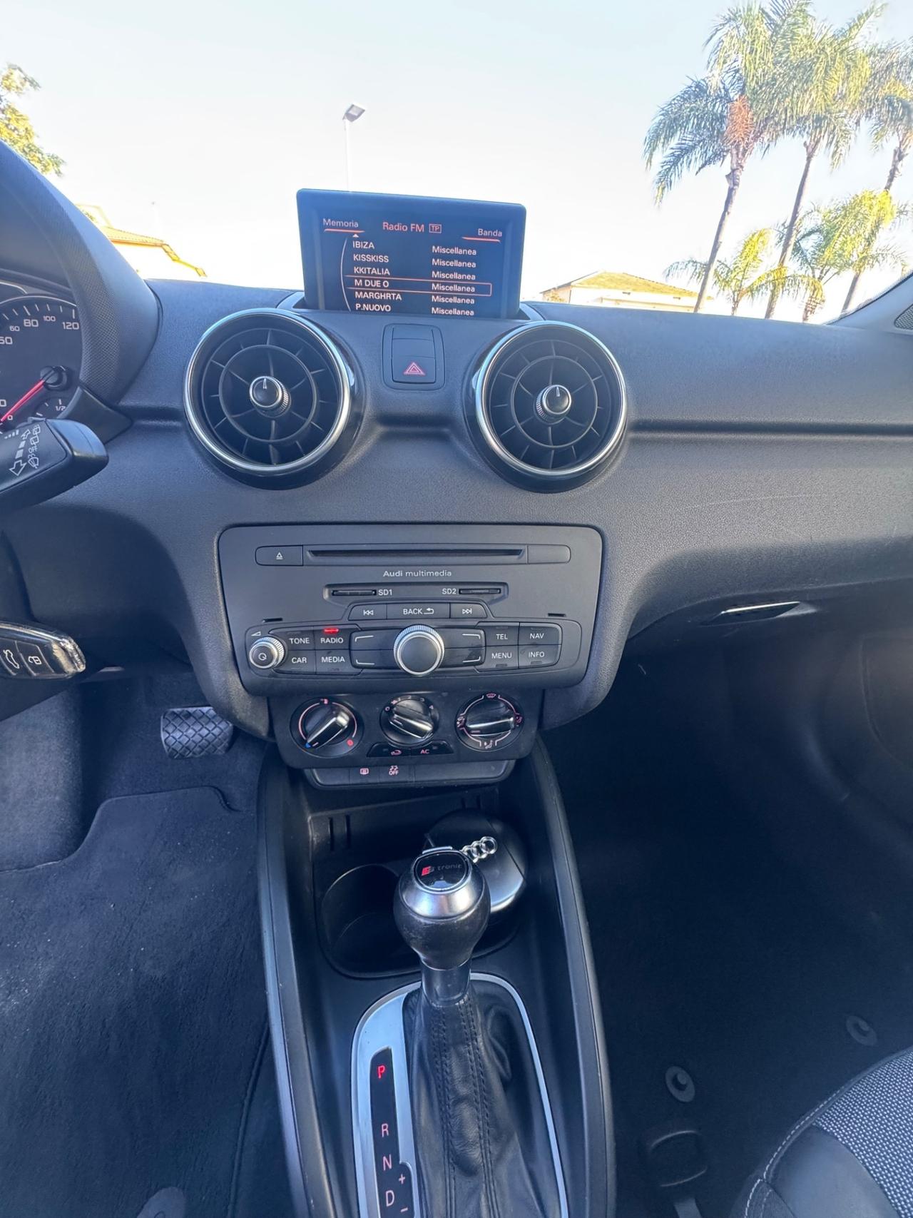 Audi A1 1.6 TDI S tronic Ambition