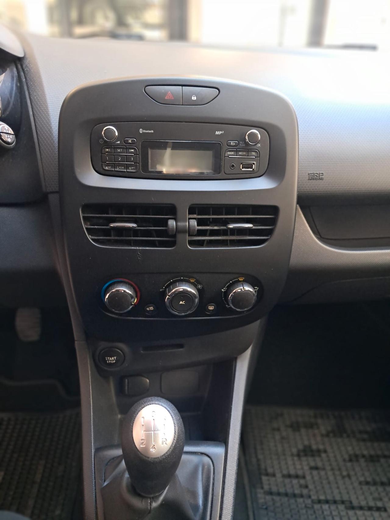 RENAULT CLIO 1.5 Diesel 75CV-NEOPATENTATI-Euro6490