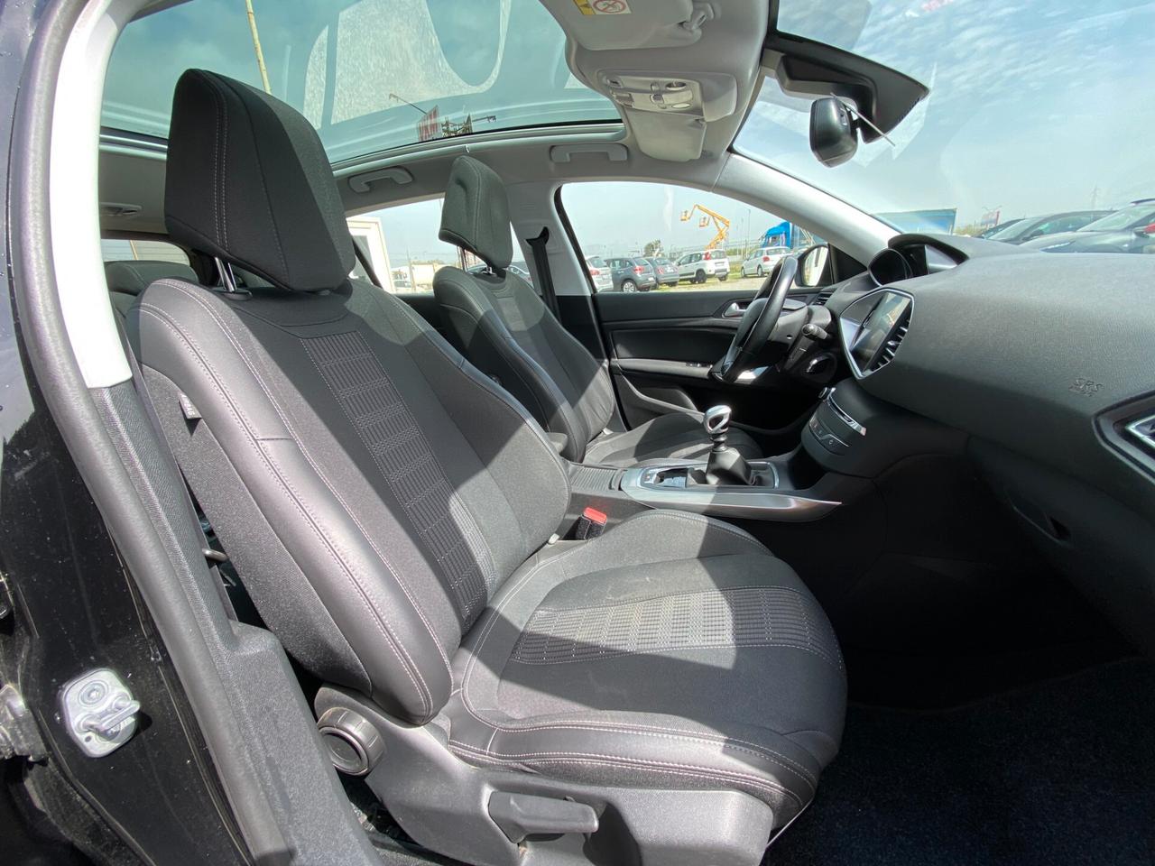 PEUGEOT 308 1.5 BlueHDi Allure GARANTITA