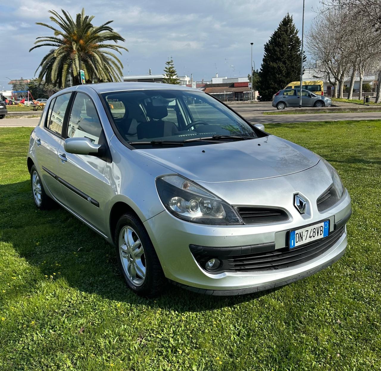 Renault Clio 1.2 GPL Le Iene NEO PATENTATI