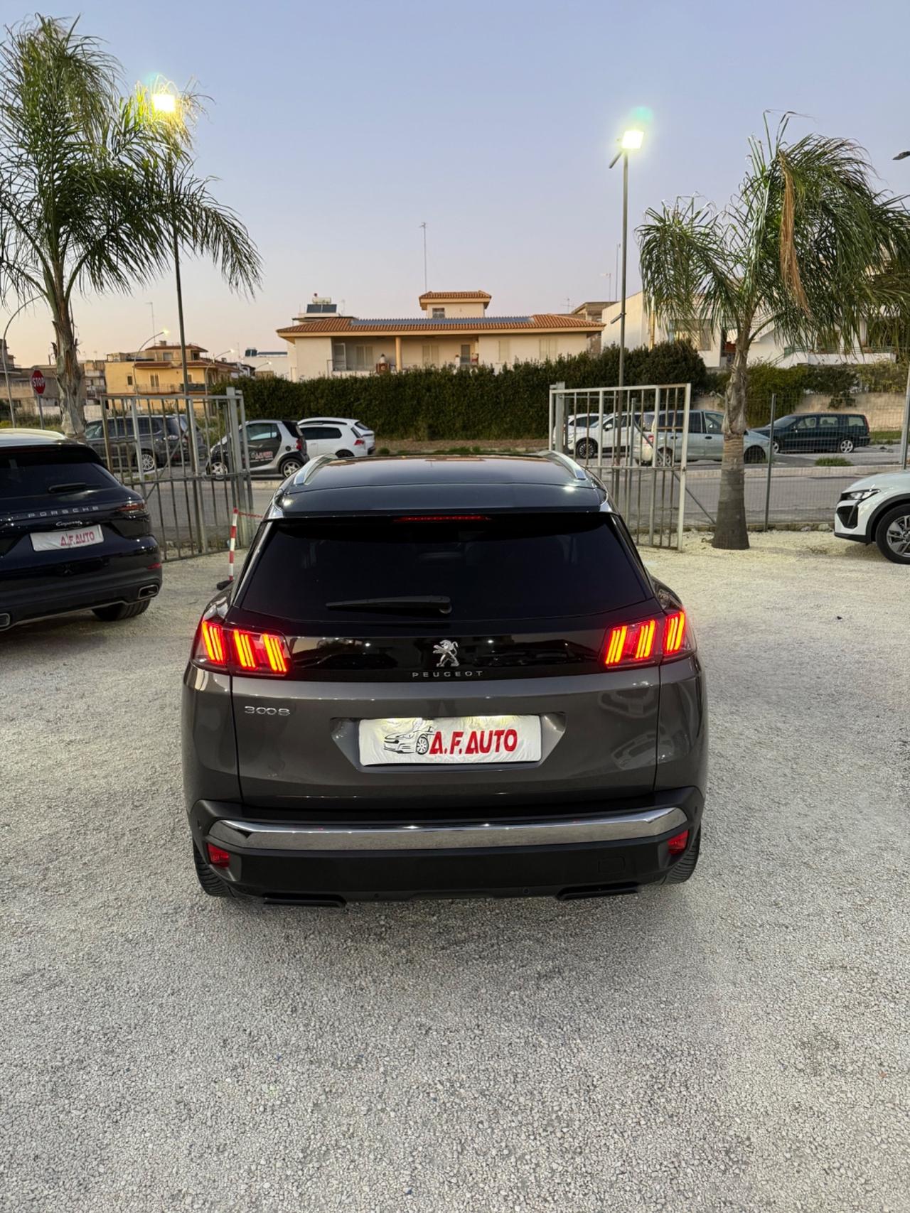 Peugeot 3008 BlueHDi 130 S&S EAT8 Allure