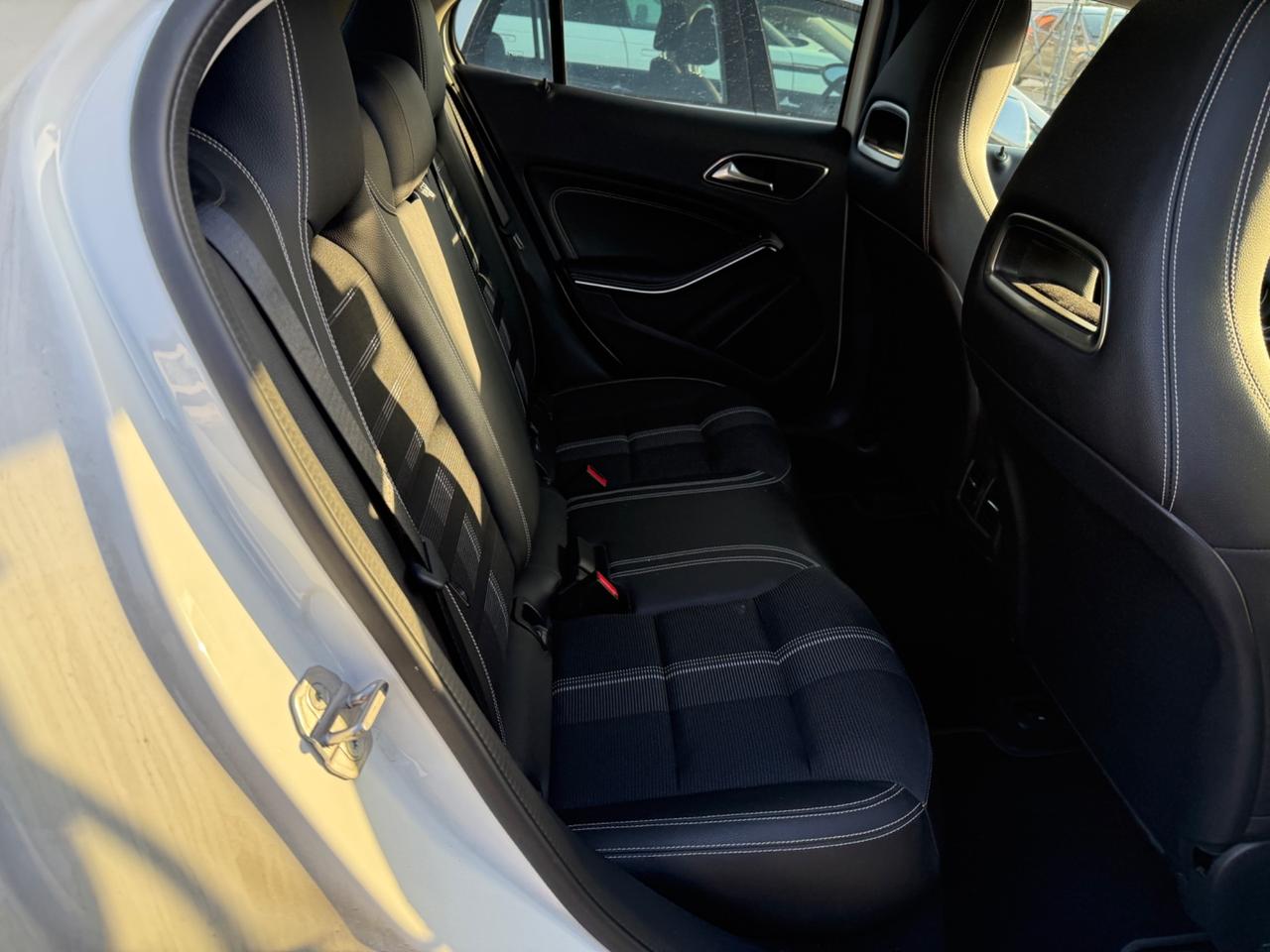 Mercedes-benz GLA 180 Business