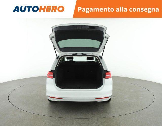 VOLKSWAGEN Passat Variant 2.0 TDI DSG Executive BlueMotion Tech.