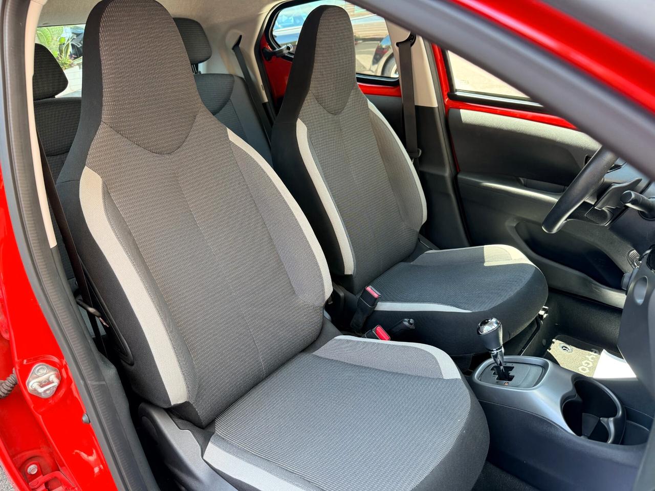 Toyota Aygo 1.0 72cv Automatica UNIPRO