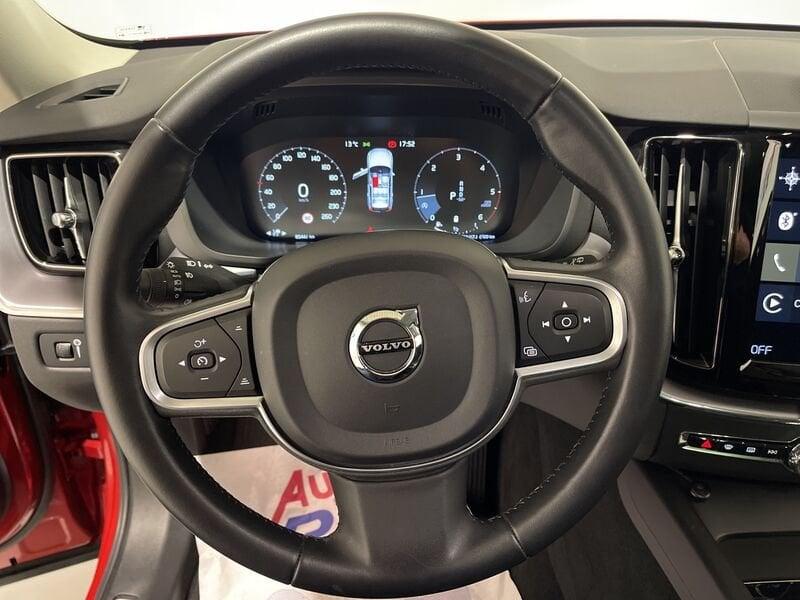 Volvo XC60 B4 (d) AWD Geartronic Momentum Pro