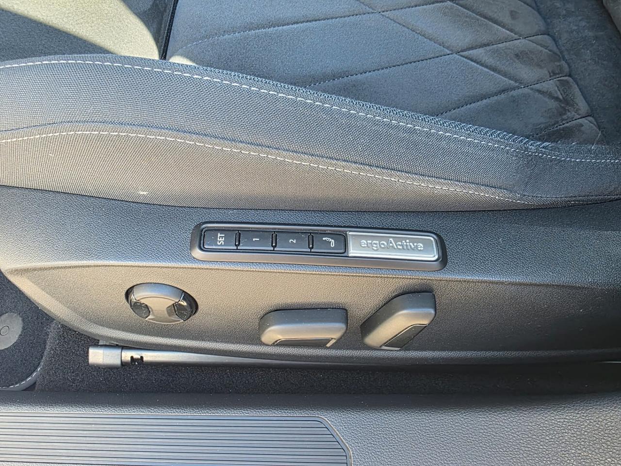 Volkswagen Golf 1.4 TSI eHYBRID 204 CV DSG Style