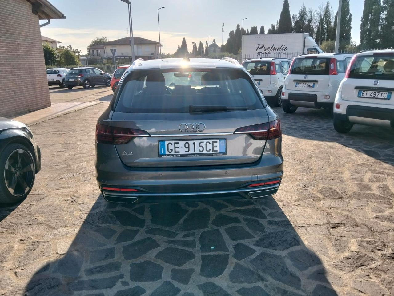 Audi A4 Avant 30 TDI/136 CV S tronic Business Advanced