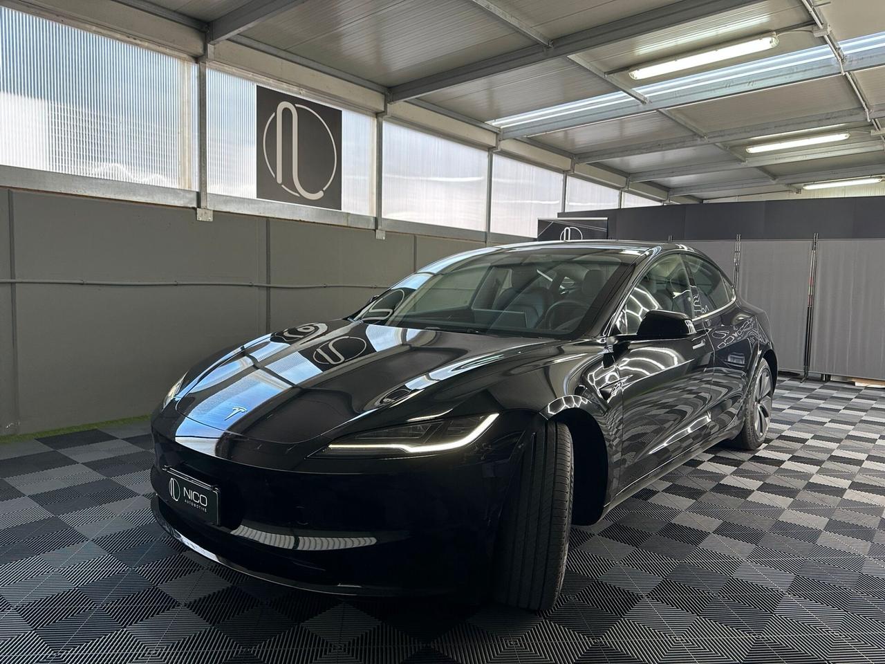 Tesla Model 3 NV35 RWD Premium