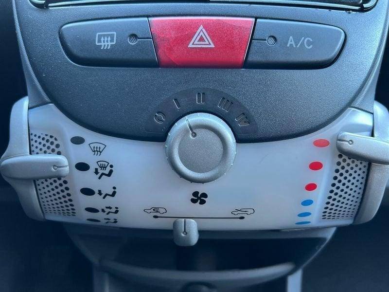 Peugeot 107 1.0 68CV 5p. Desir