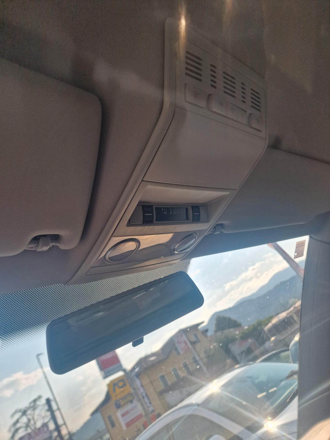 Volkswagen Transporter 2.0 TDI 140CV PC Kombi