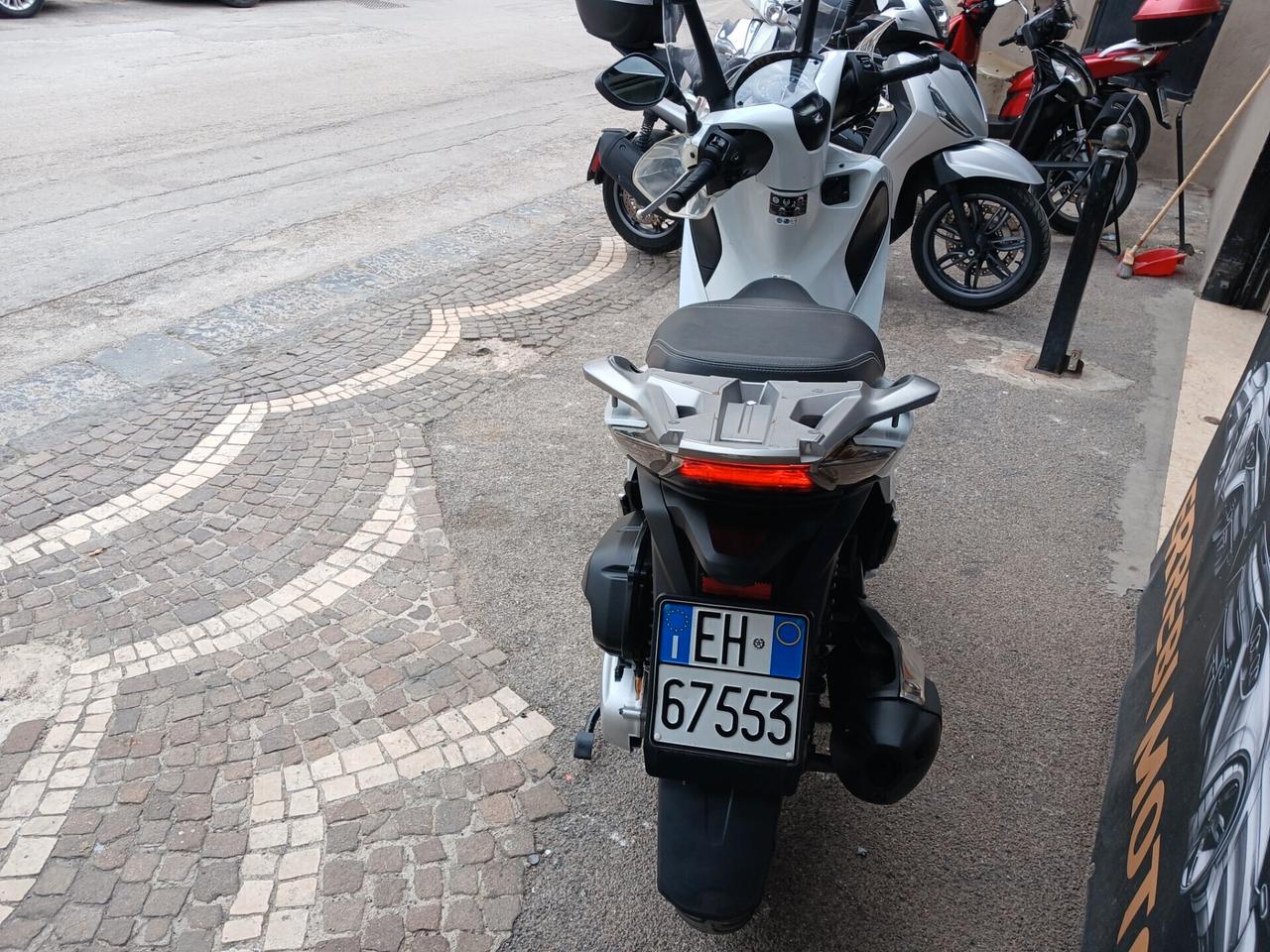 Honda SH 150 GARANTITO 12 MESI