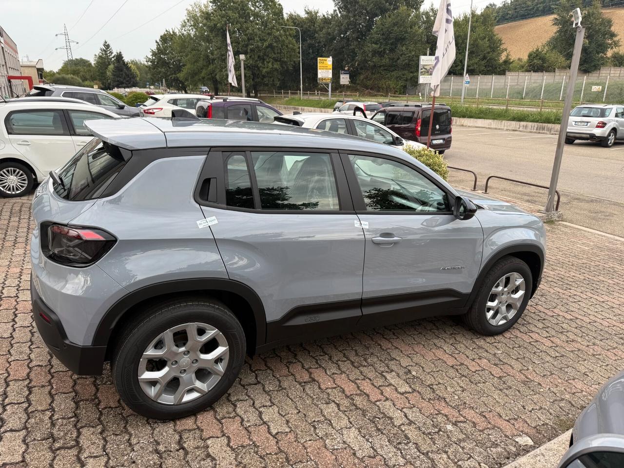 Jeep Avenger 1.2 Turbo 110 CV MHEV Altitude