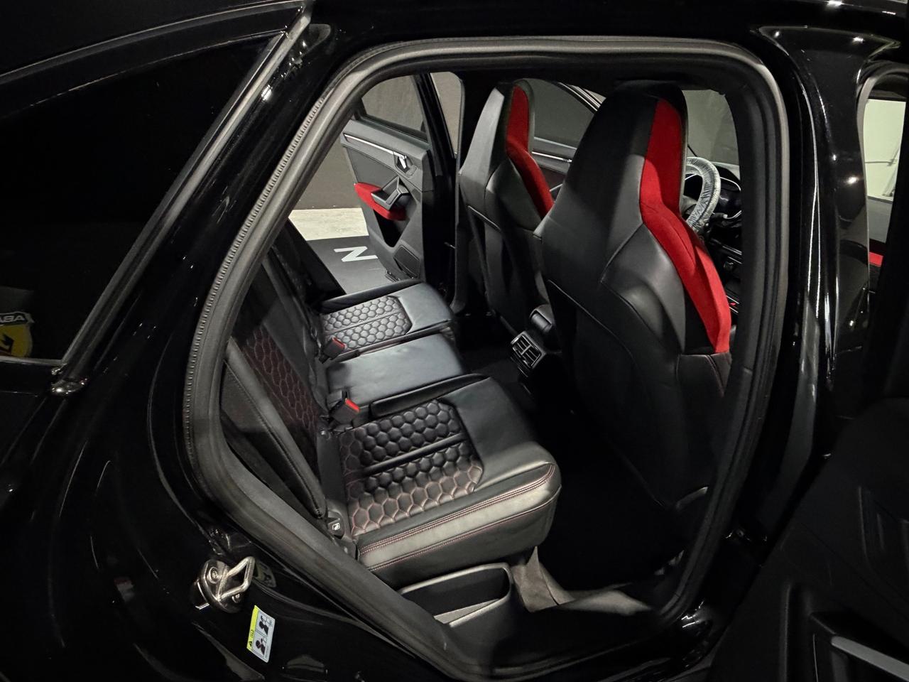 Audi Q3 RS quattro S tronic