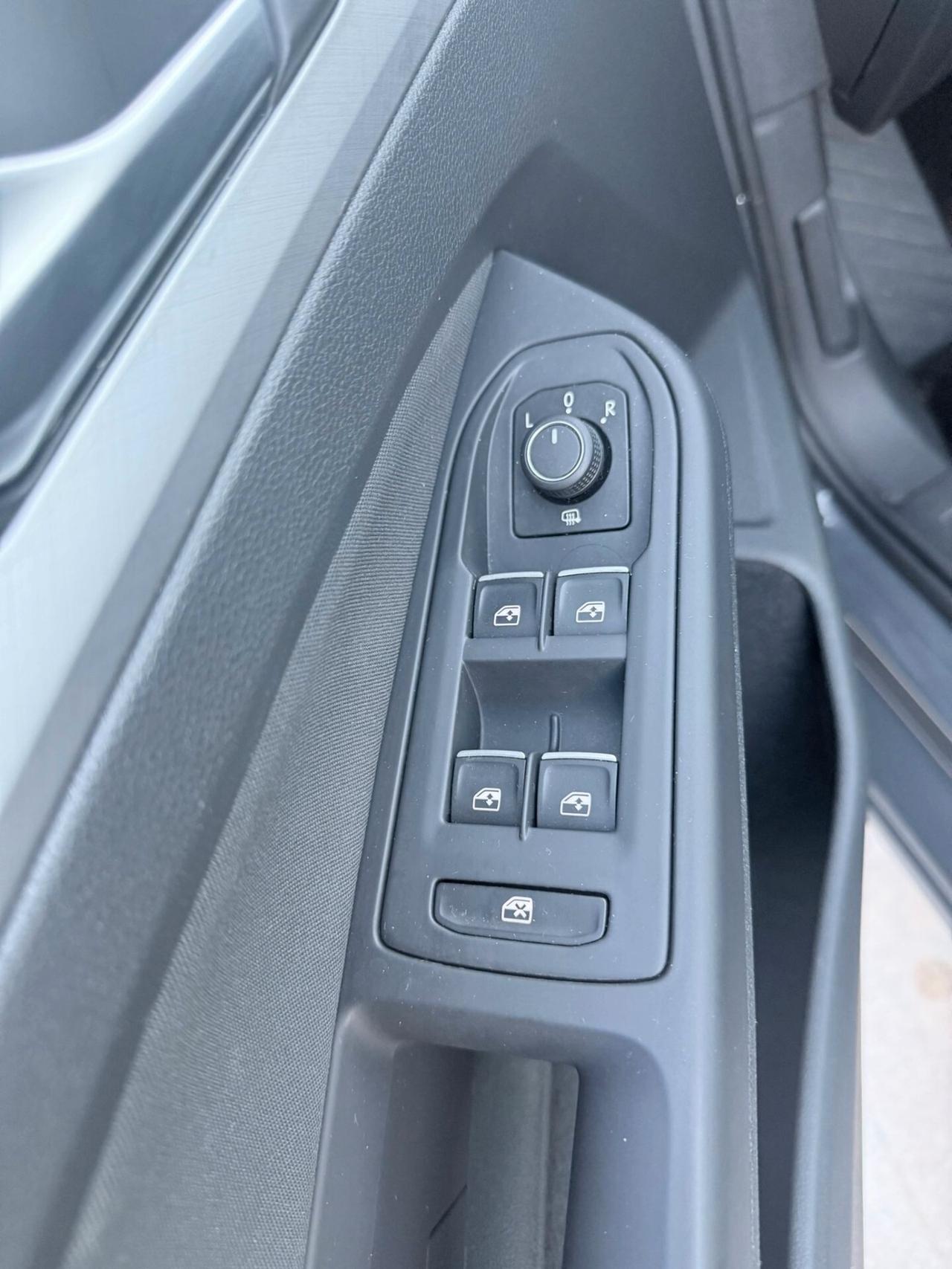 Volkswagen Golf 1.0 eTSI EVO DSG Life FULL LED