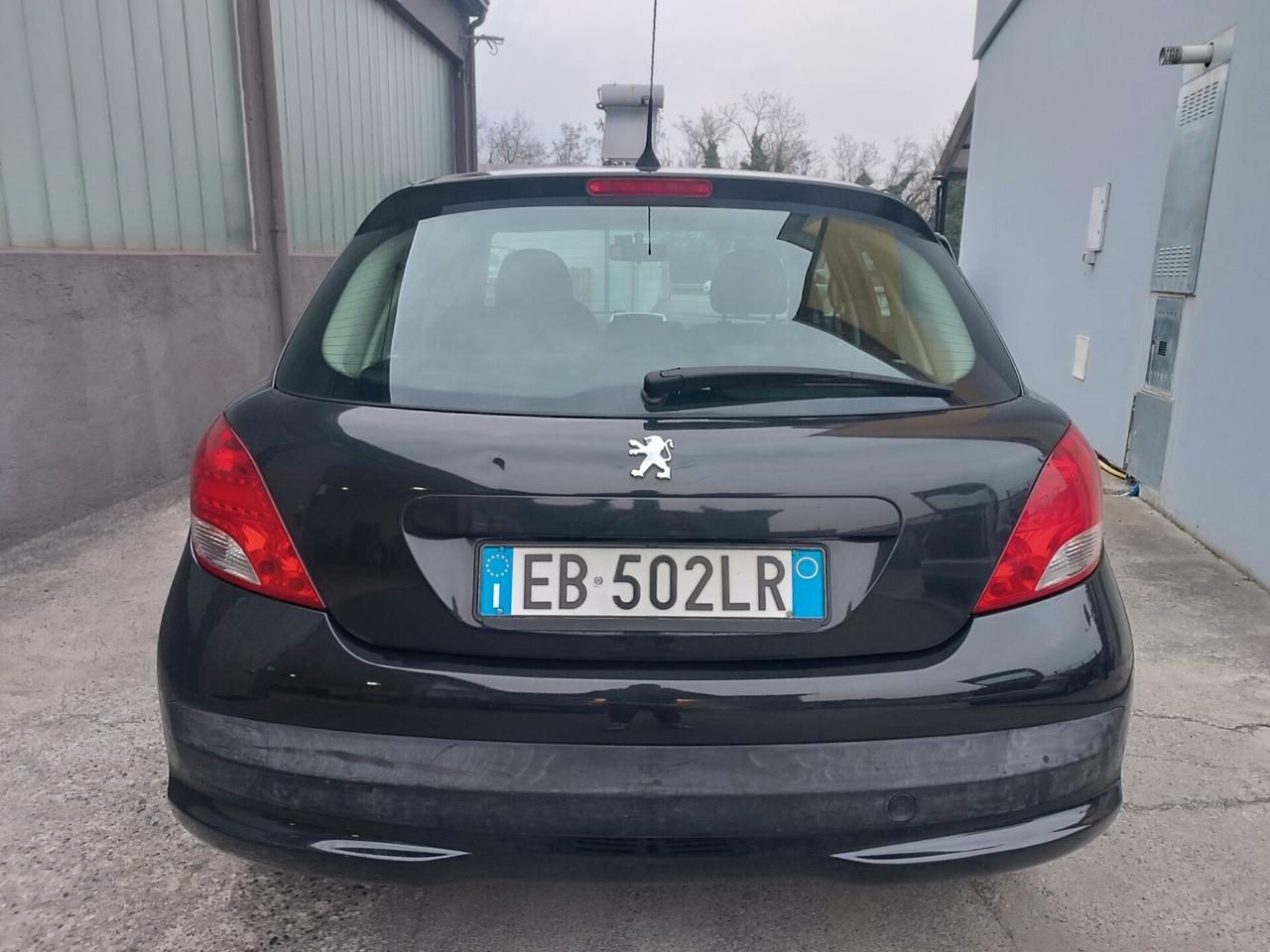 Peugeot 207 1.4 GPL garanzia