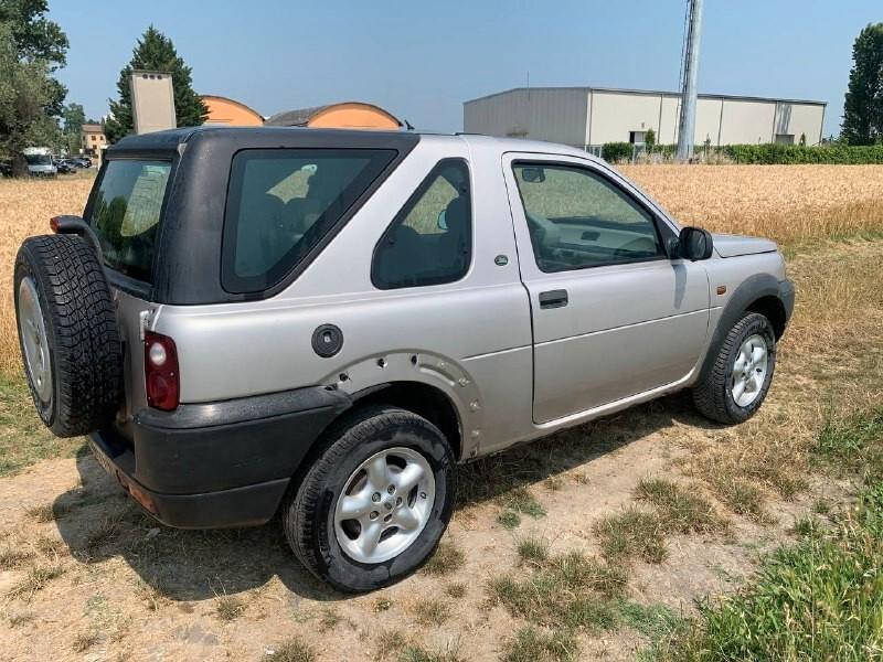 Land Rover Freelander 2.0 TD cat 3p. Hardback