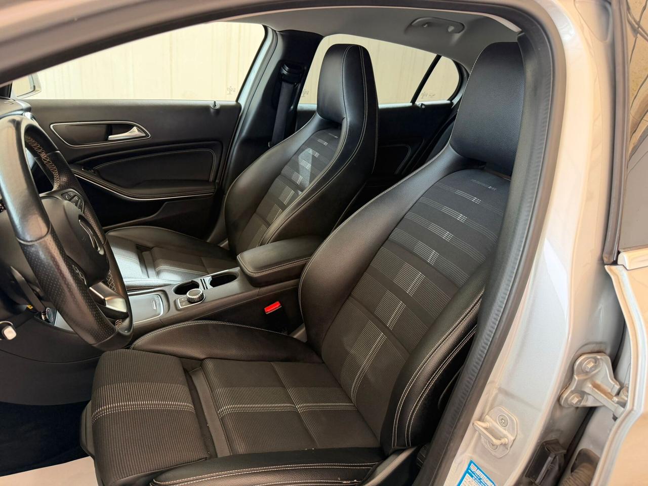 Mercedes-benz GLA 180 d Sport Restyling