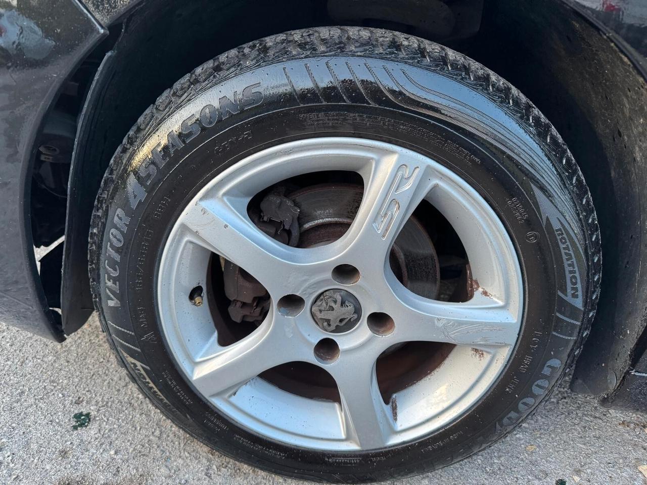 Peugeot 207 1.4 HDi 70CV 3p. ONE Line