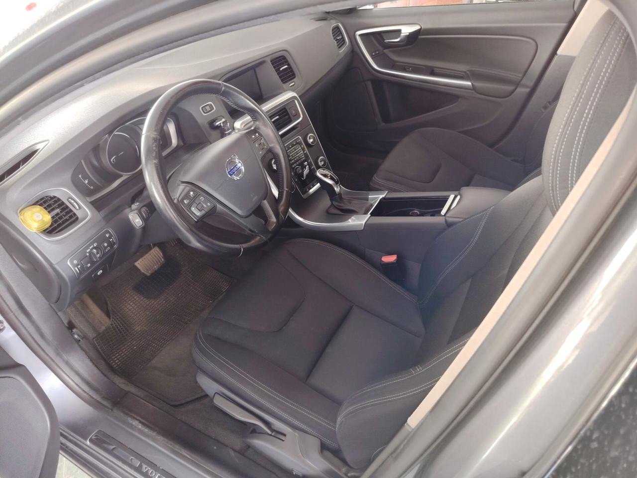 Volvo V60 D2 2018