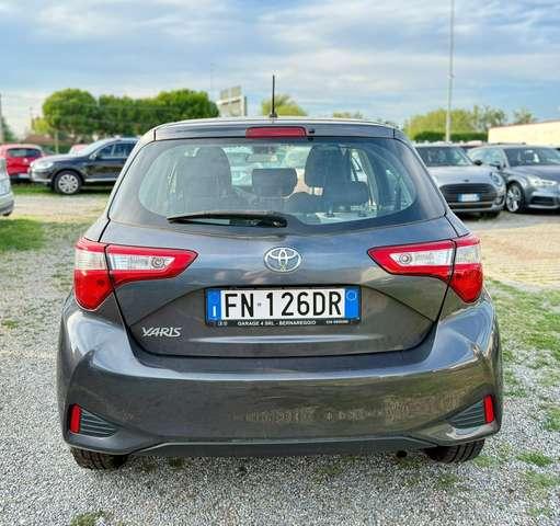 Toyota Yaris 5p 1.0 Cool Neopatentati
